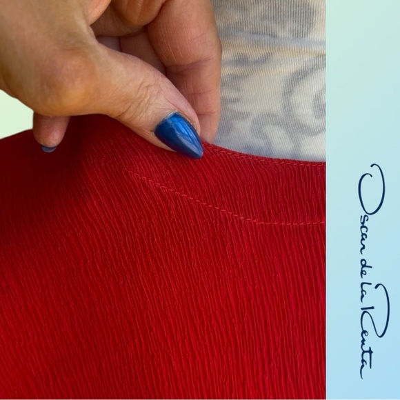 Oscar de la Renta, Vibrant Red Silk Top - Picture 5 of 11